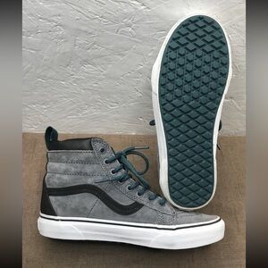 EUC Vans Scotchgard Sk8-Hi MTE Men's Sneakers Gray Leather Size 6.5 Women's 8